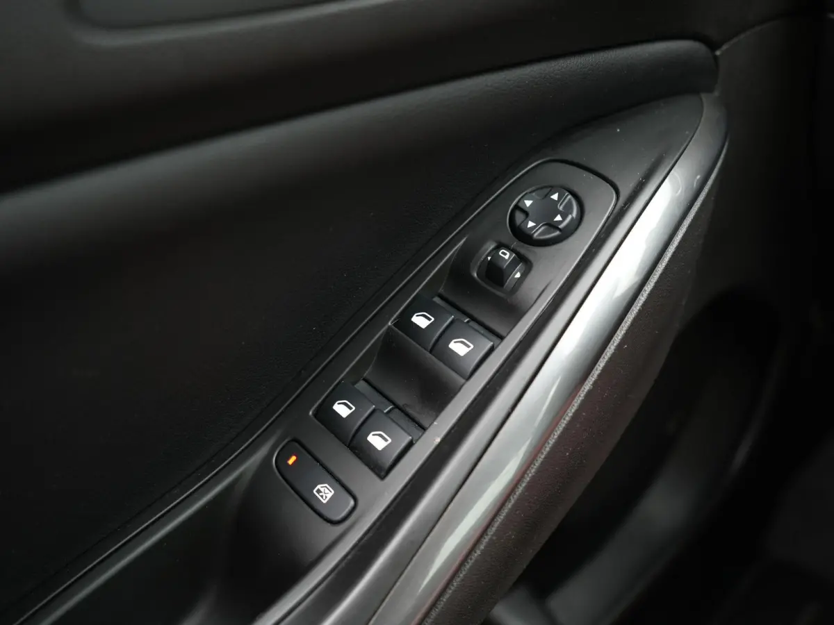 1.2 Turbo Business Edition AUTOMAAT | NAVIGATIE | STOELVERWARMING | CAMERA