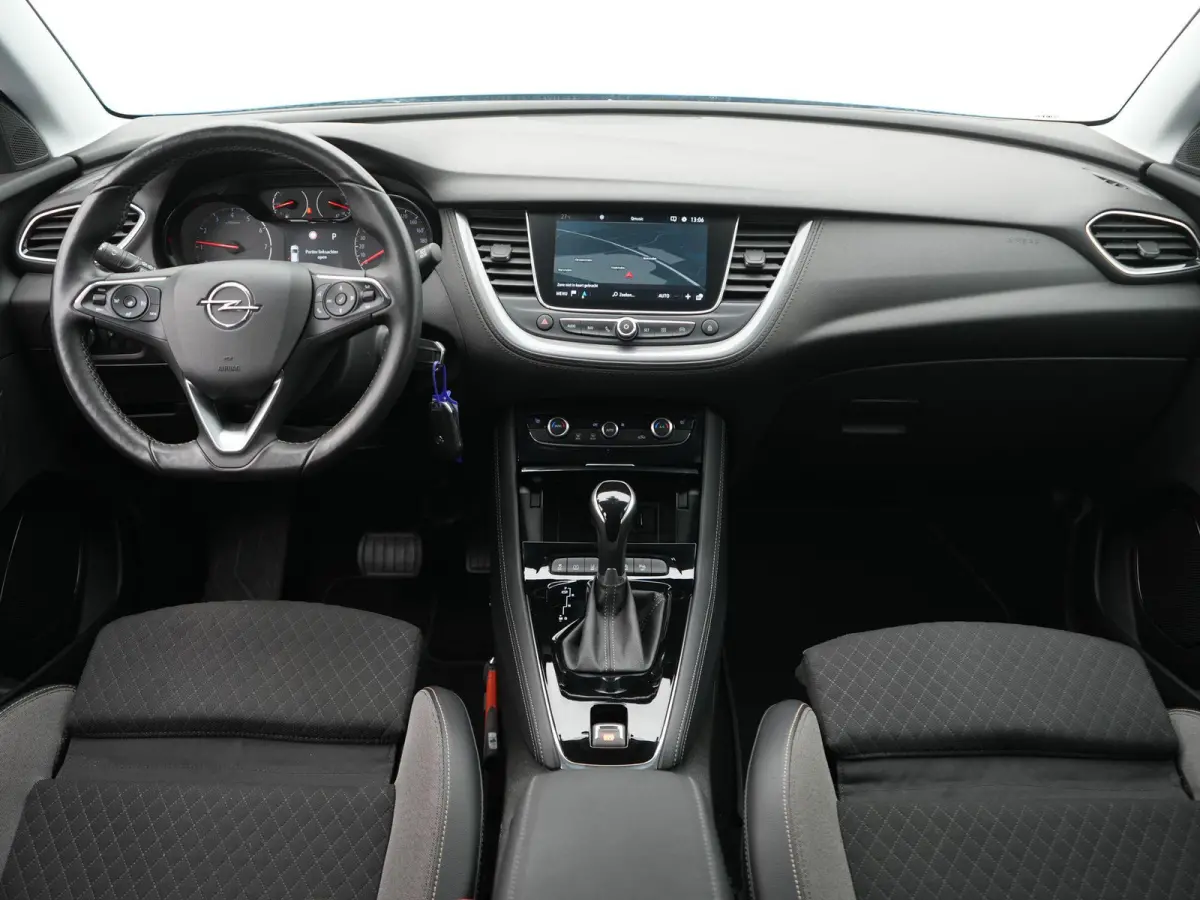 1.2 Turbo Business Edition AUTOMAAT | NAVIGATIE | STOELVERWARMING | CAMERA