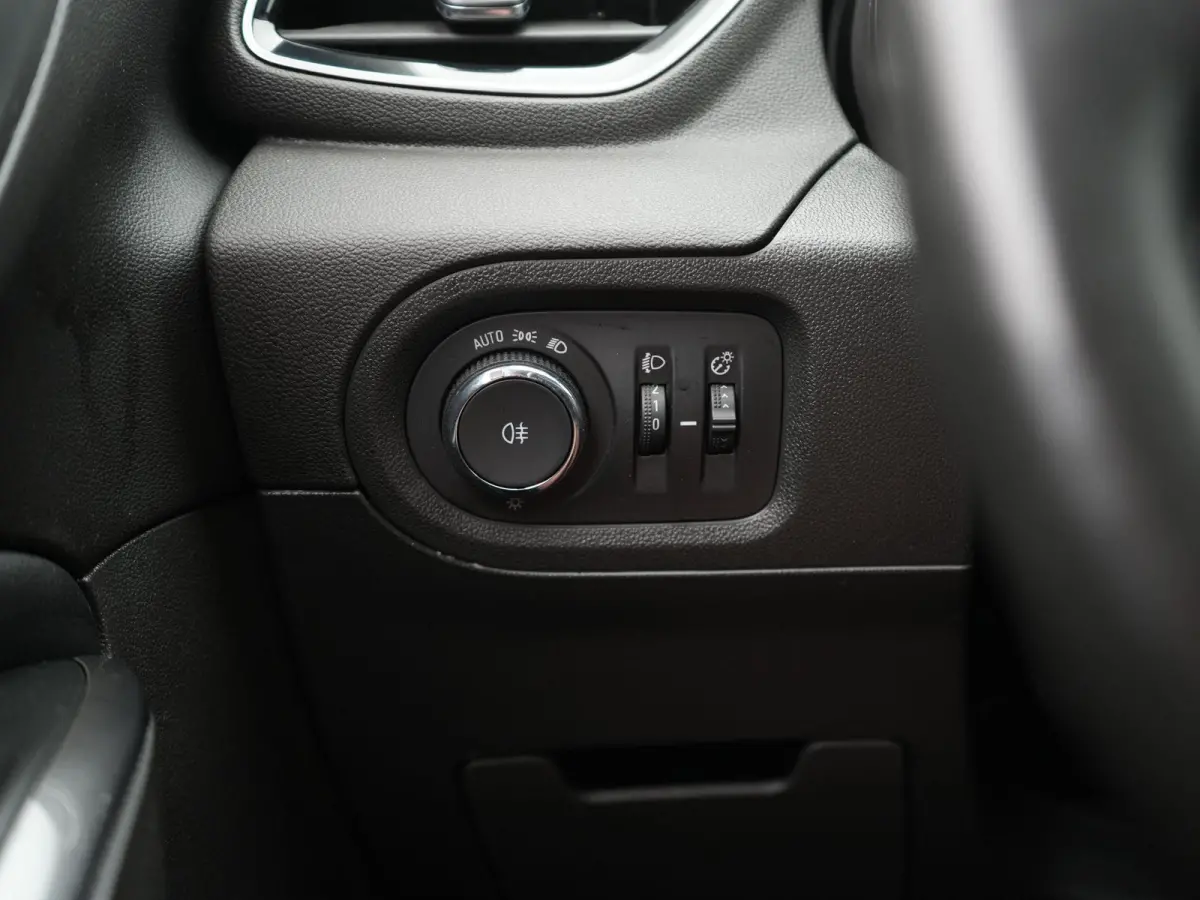 1.2 Turbo Business Edition AUTOMAAT | NAVIGATIE | STOELVERWARMING | CAMERA
