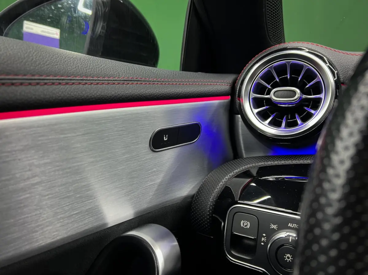 180 AMG Camera | Keyless | Lane | Sfeer