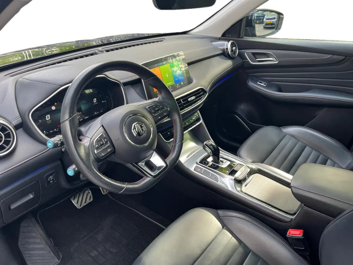 1.5 TGDI Luxury | Panoramadak | 360 camera | Cruise Control adaptief | Climate Control