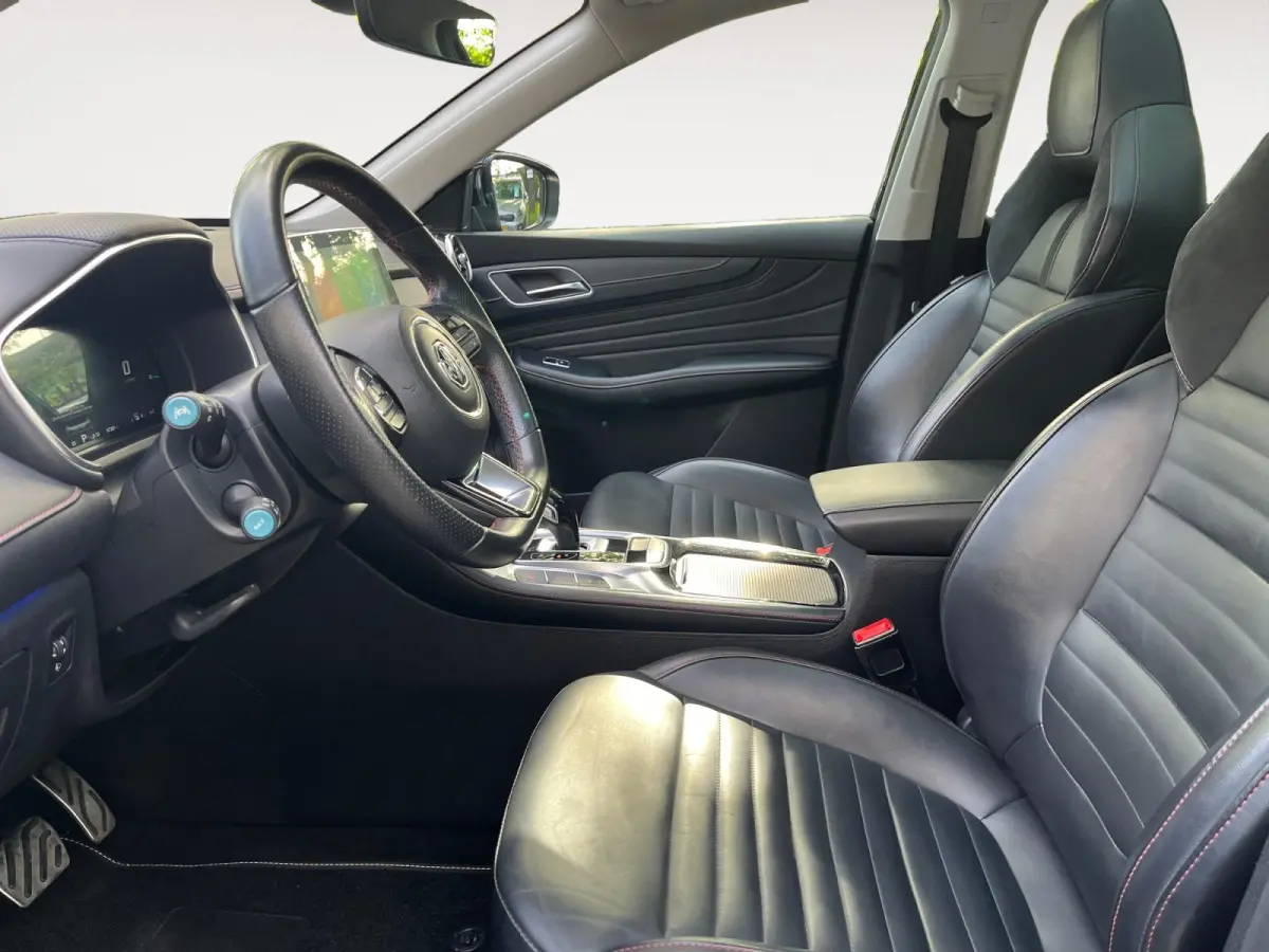 1.5 TGDI Luxury | Panoramadak | 360 camera | Cruise Control adaptief | Climate Control
