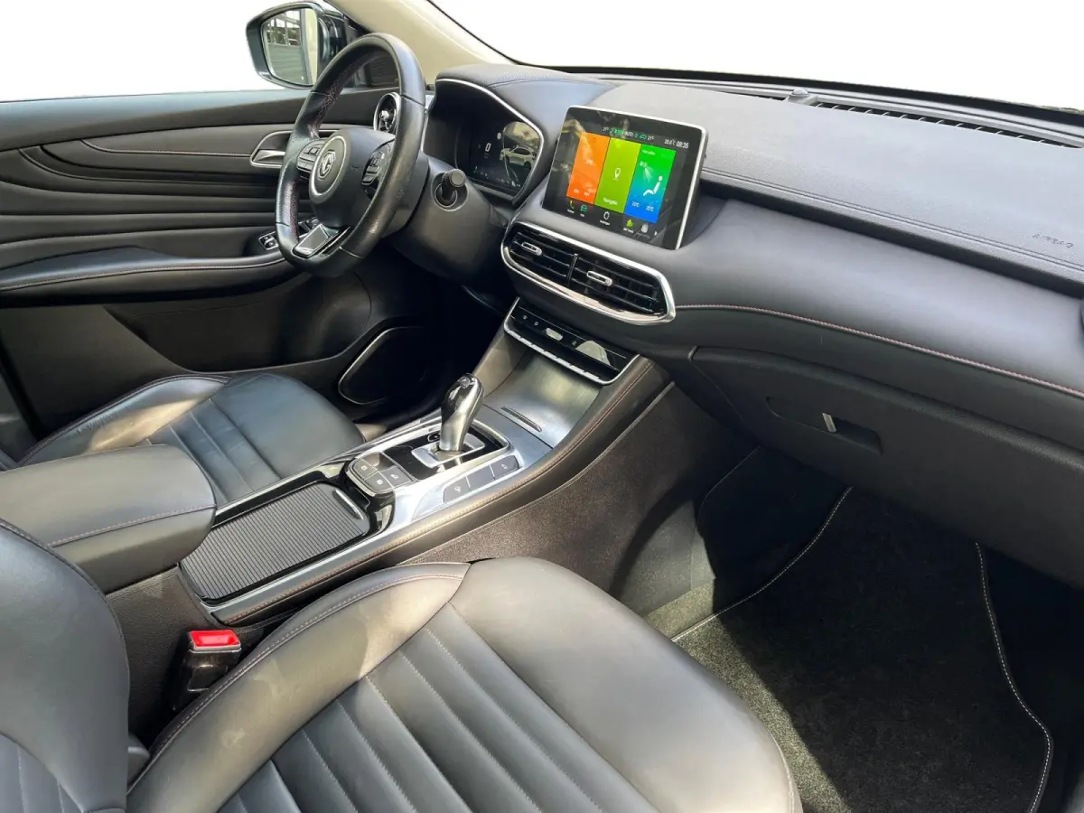 1.5 TGDI Luxury | Panoramadak | 360 camera | Cruise Control adaptief | Climate Control