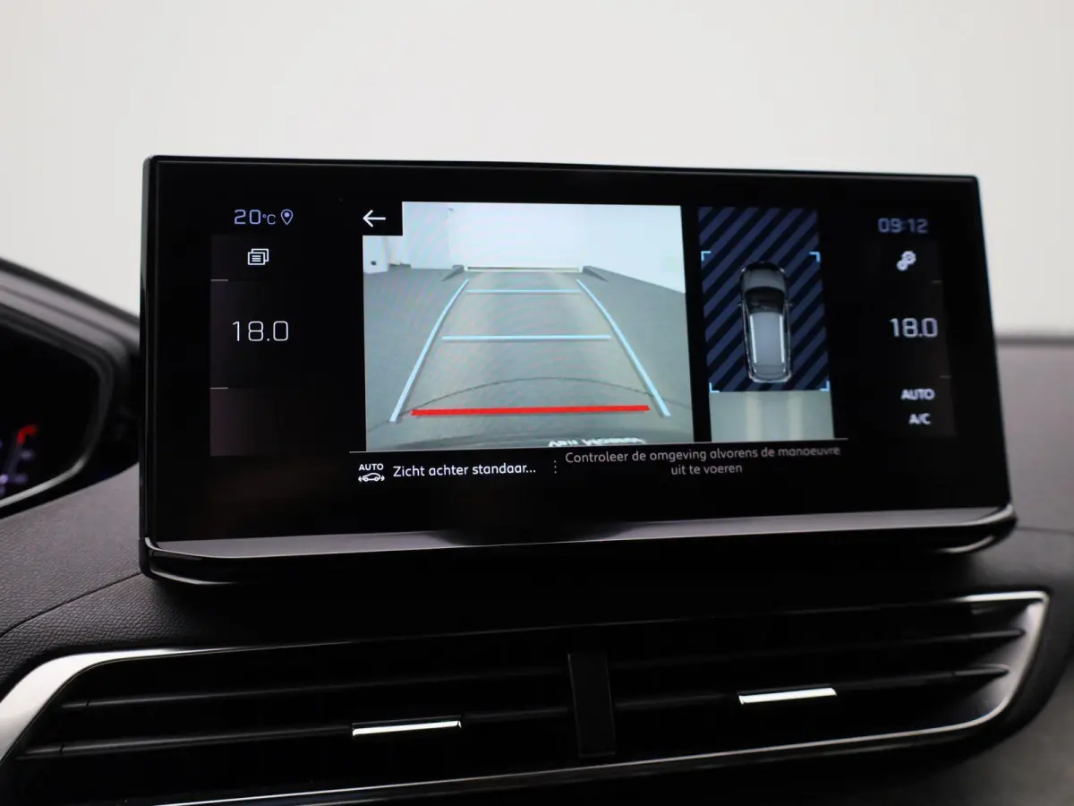 1.2 PureTech GT | Apple Carplay / Android Auto | Camera | Parkeersensoren | Alcantara Bekleding | Climate Control |