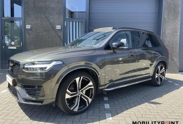 2.0 T8 Twin Engine AWD R-Design|Pano|B&W|Luchtver