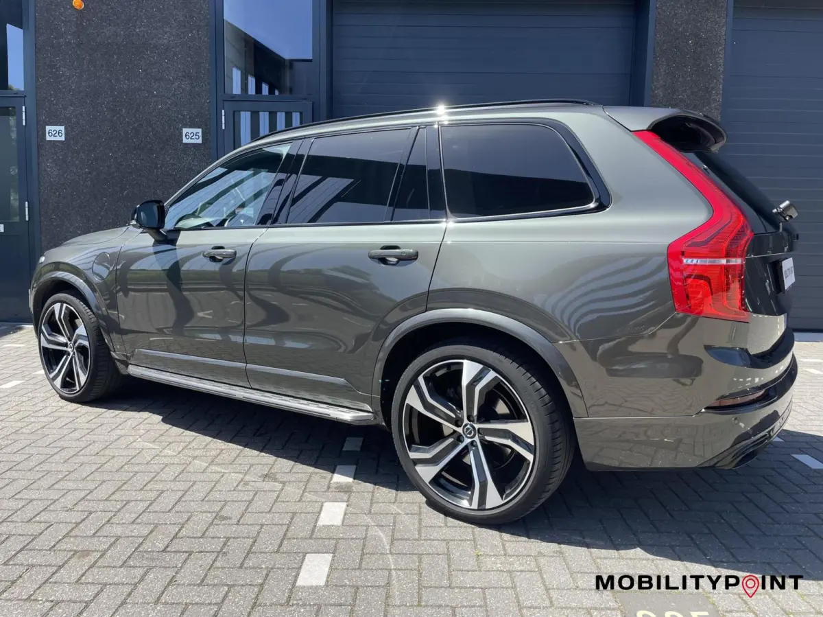 2.0 T8 Twin Engine AWD R-Design|Pano|B&W|Luchtver