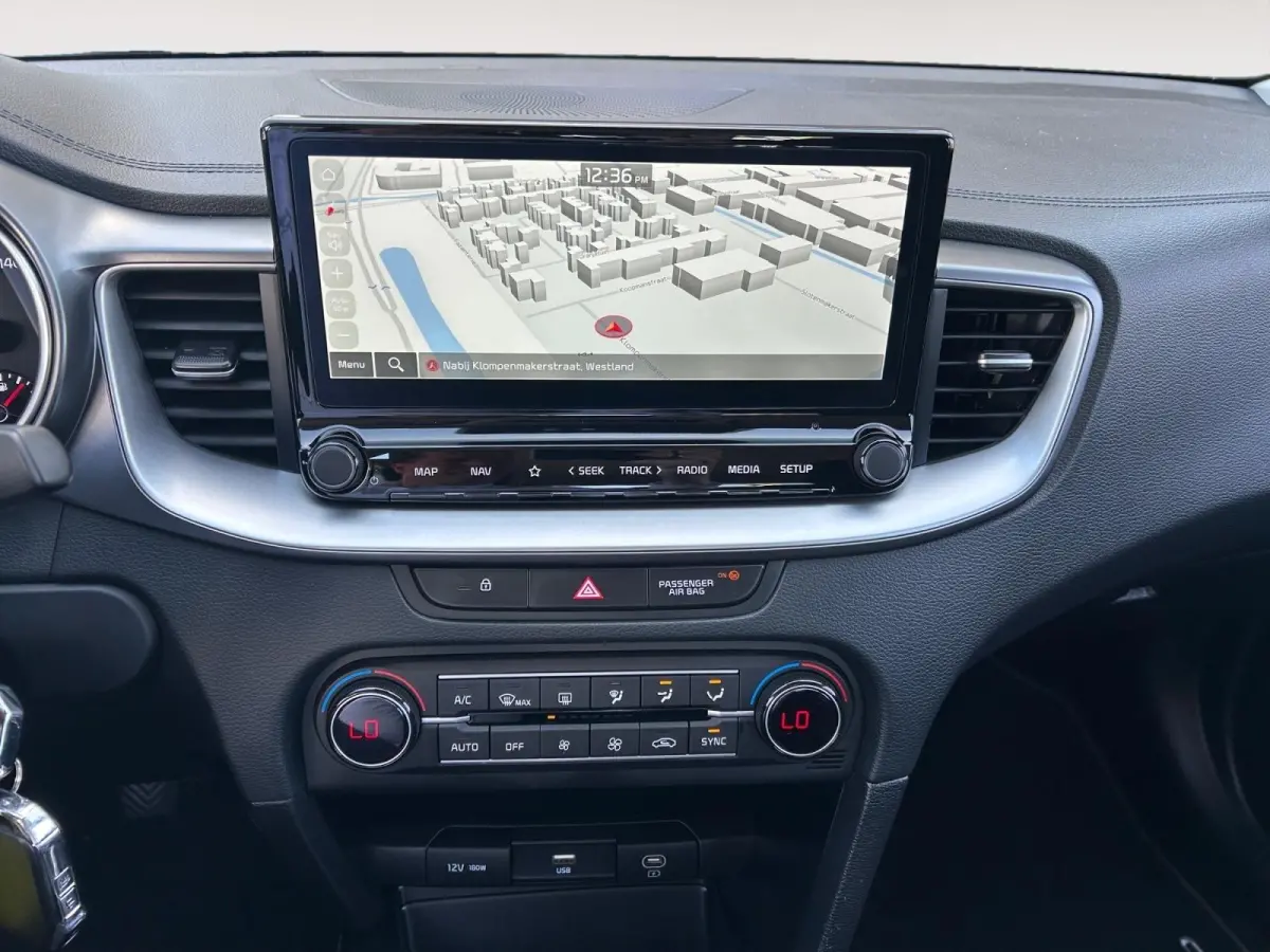 1.0 T-GDi ComfortLine | Navigatie | Apple Carplay/Android | Climate Control | Cruise Control | Metallic |