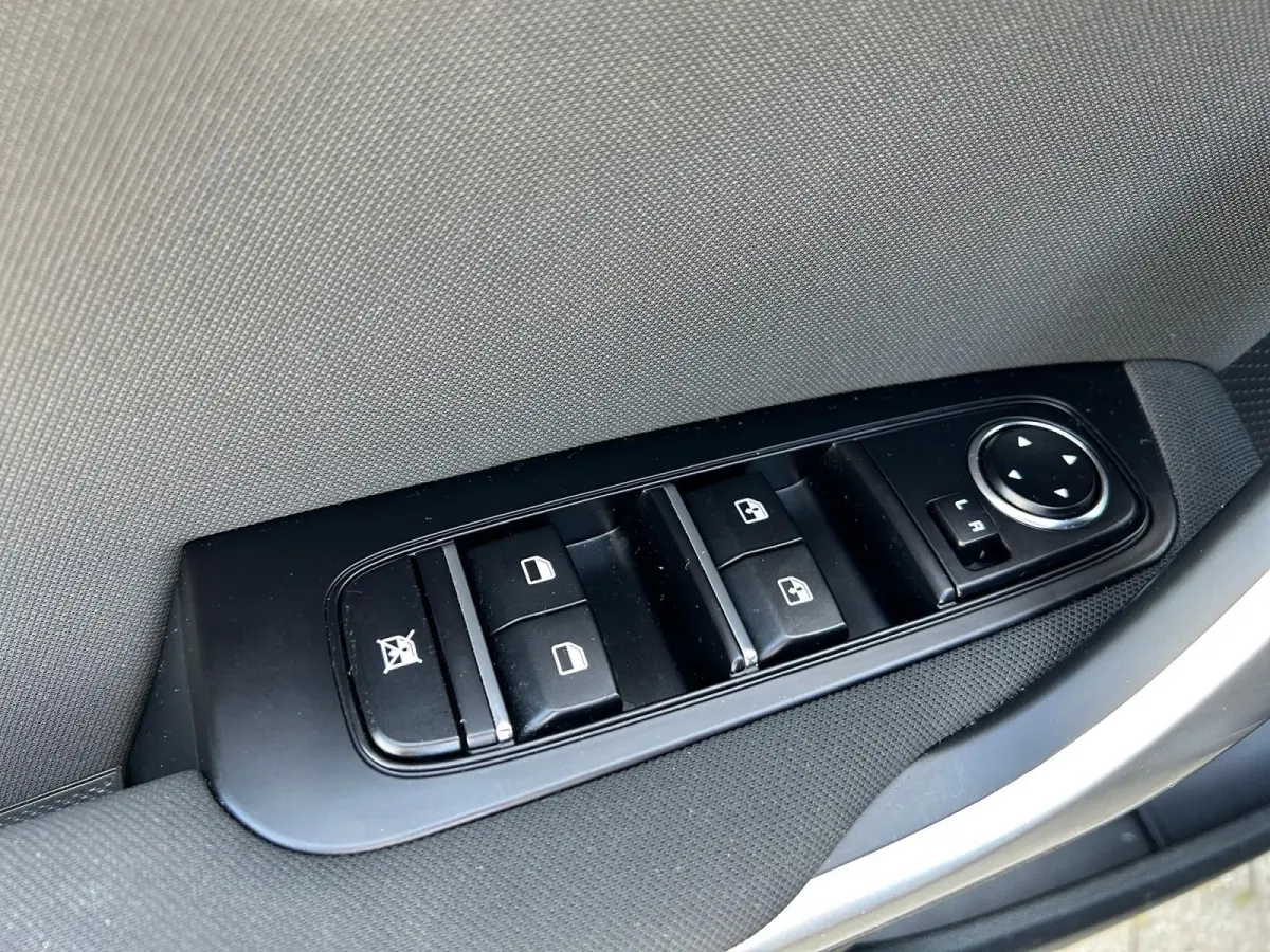 1.0 T-GDi ComfortLine | Navigatie | Apple Carplay/Android | Climate Control | Cruise Control | Metallic |