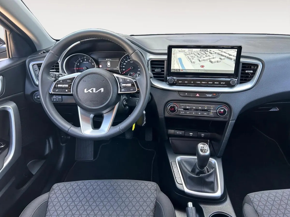 1.0 T-GDi ComfortLine | Navigatie | Apple Carplay/Android | Climate Control | Cruise Control | Metallic |