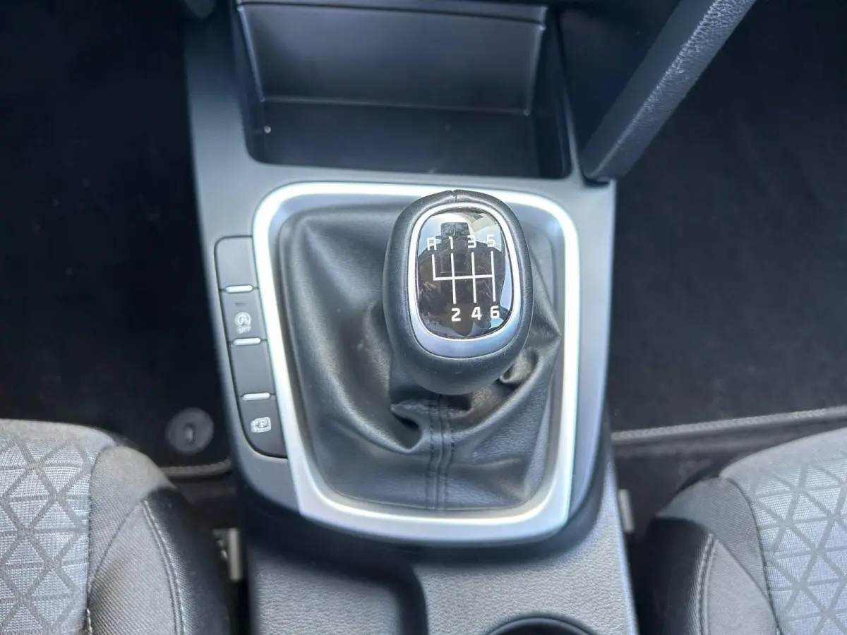 1.0 T-GDi ComfortLine | Navigatie | Apple Carplay/Android | Climate Control | Cruise Control | Metallic |