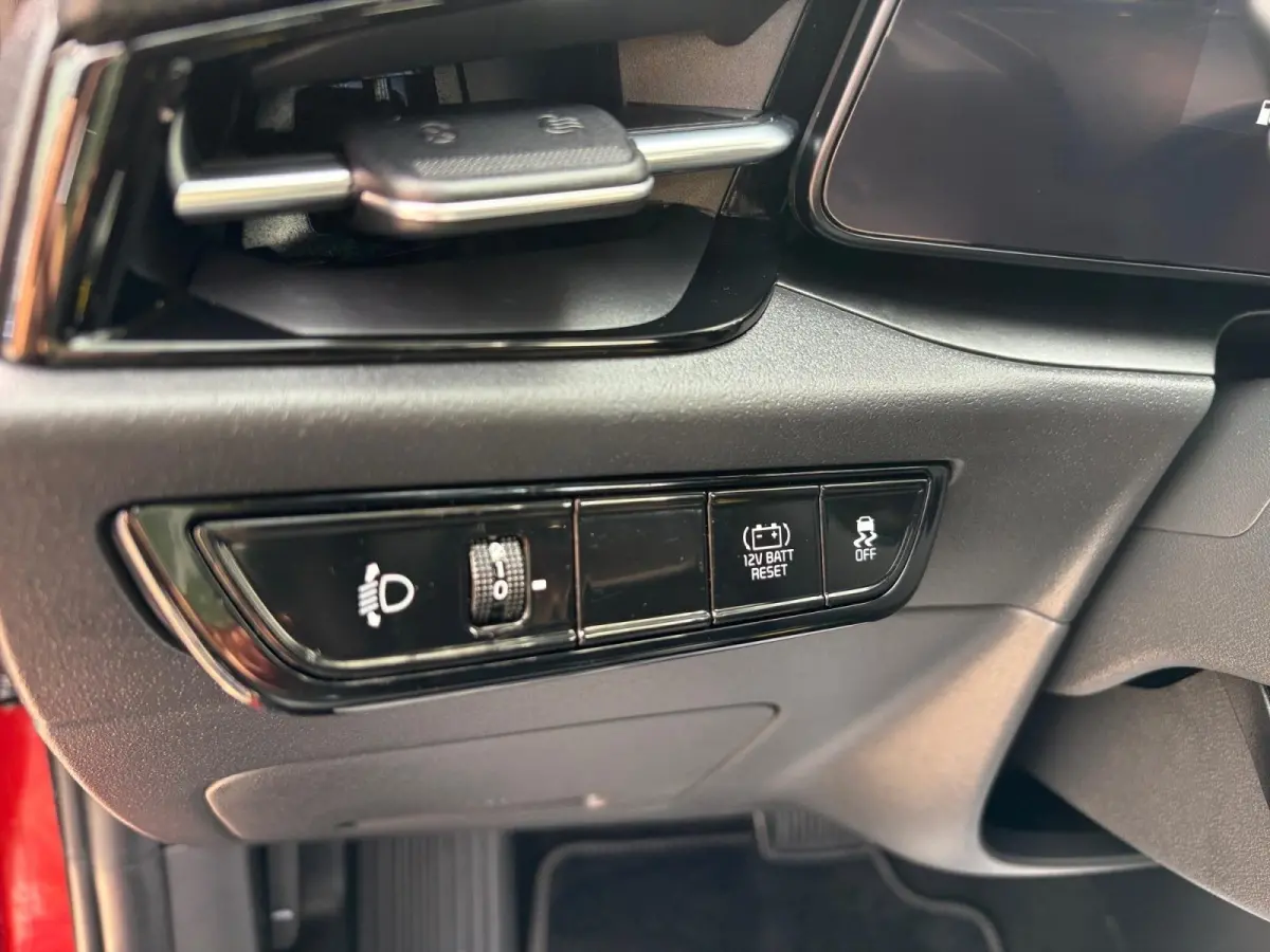 1.6 GDi Hybrid DynamicLine | Trekhaak | All Season Banden | Navigatie | Apple Carplay/Android | Cruise Control | 1e Eigenaar | 1.300 kg trekgewicht |
