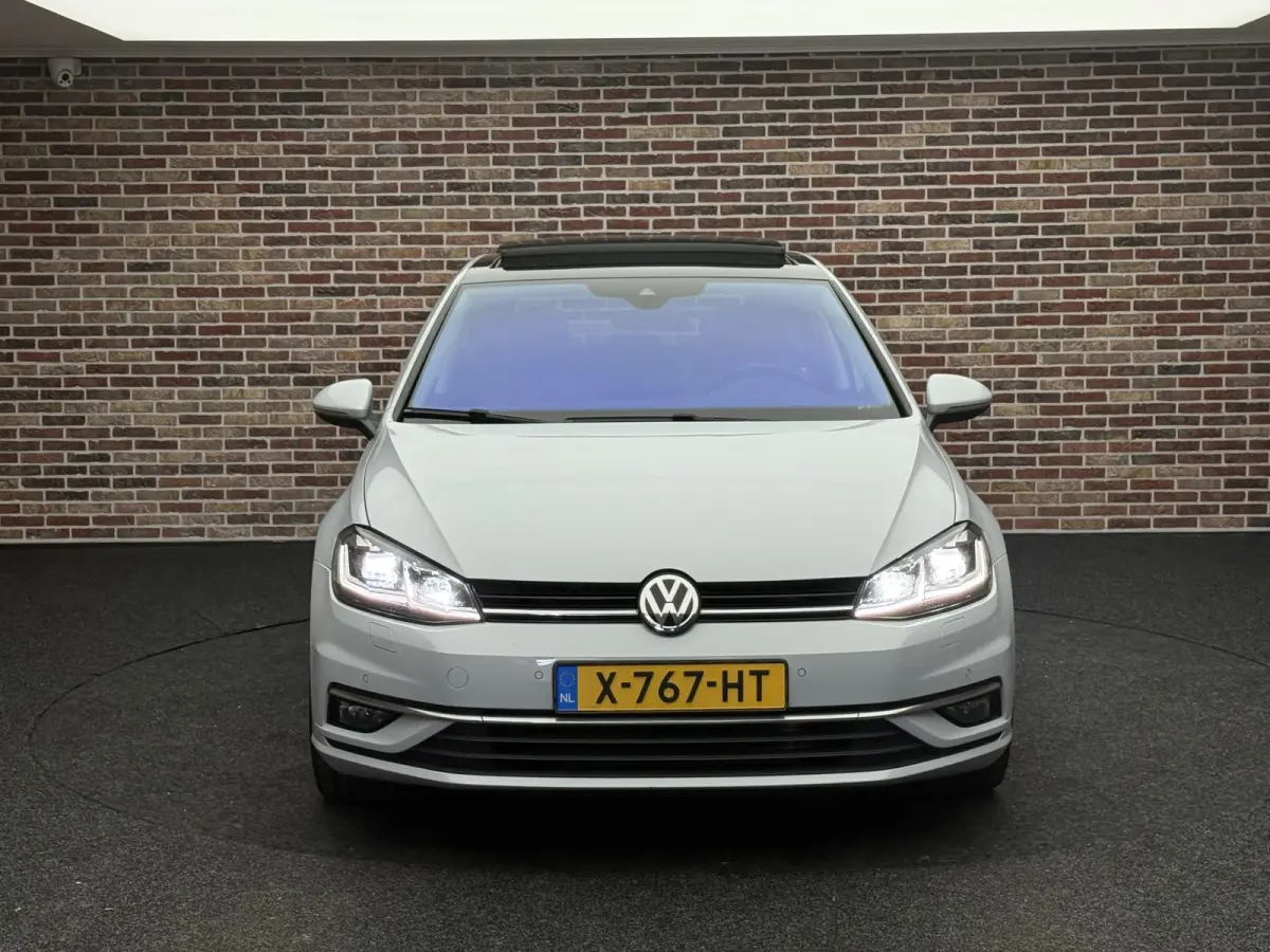 1.4 TSI Highline Pano, Virtueel Dash, Stoelverwarming, Camera, DSG, R-Velgen