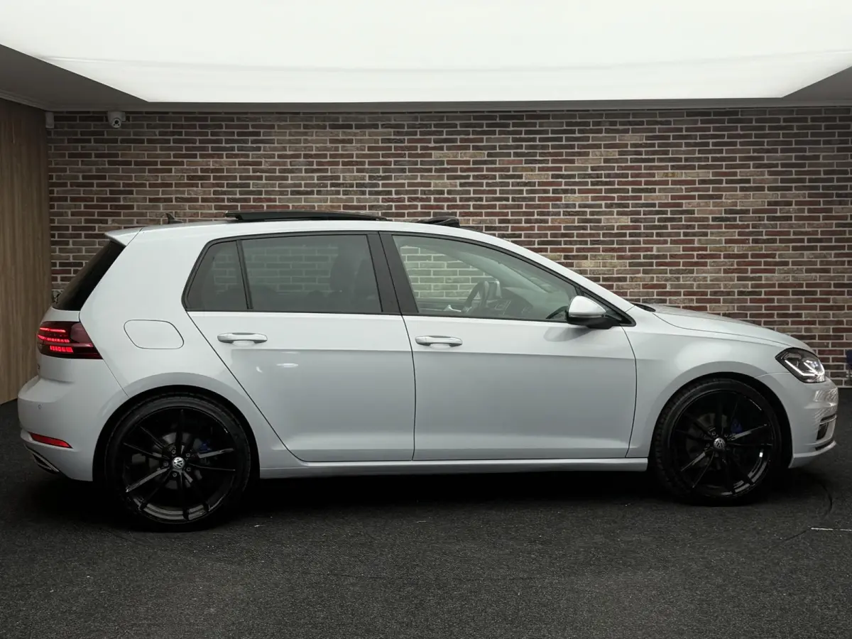 1.4 TSI Highline Pano, Virtueel Dash, Stoelverwarming, Camera, DSG, R-Velgen