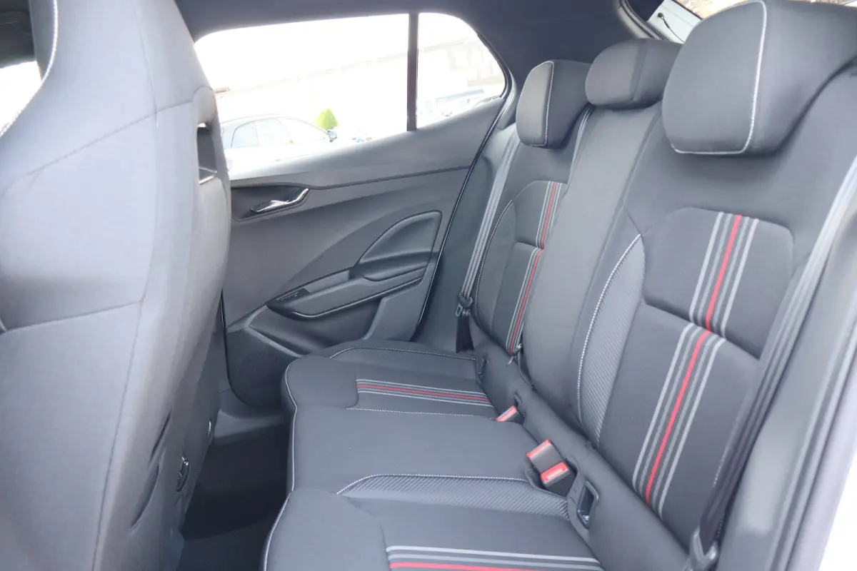 Monte Carlo AUTOMAAT | Achteruitrijcamera | Cruise control met speedlimiter | Driver Activity Assistant, vermoeidheid waarschuwingssysteem