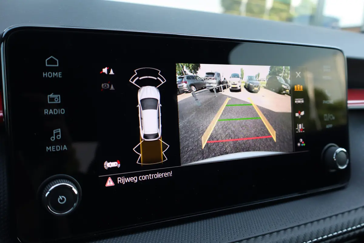 Monte Carlo AUTOMAAT | Achteruitrijcamera | Cruise control met speedlimiter | Driver Activity Assistant, vermoeidheid waarschuwingssysteem