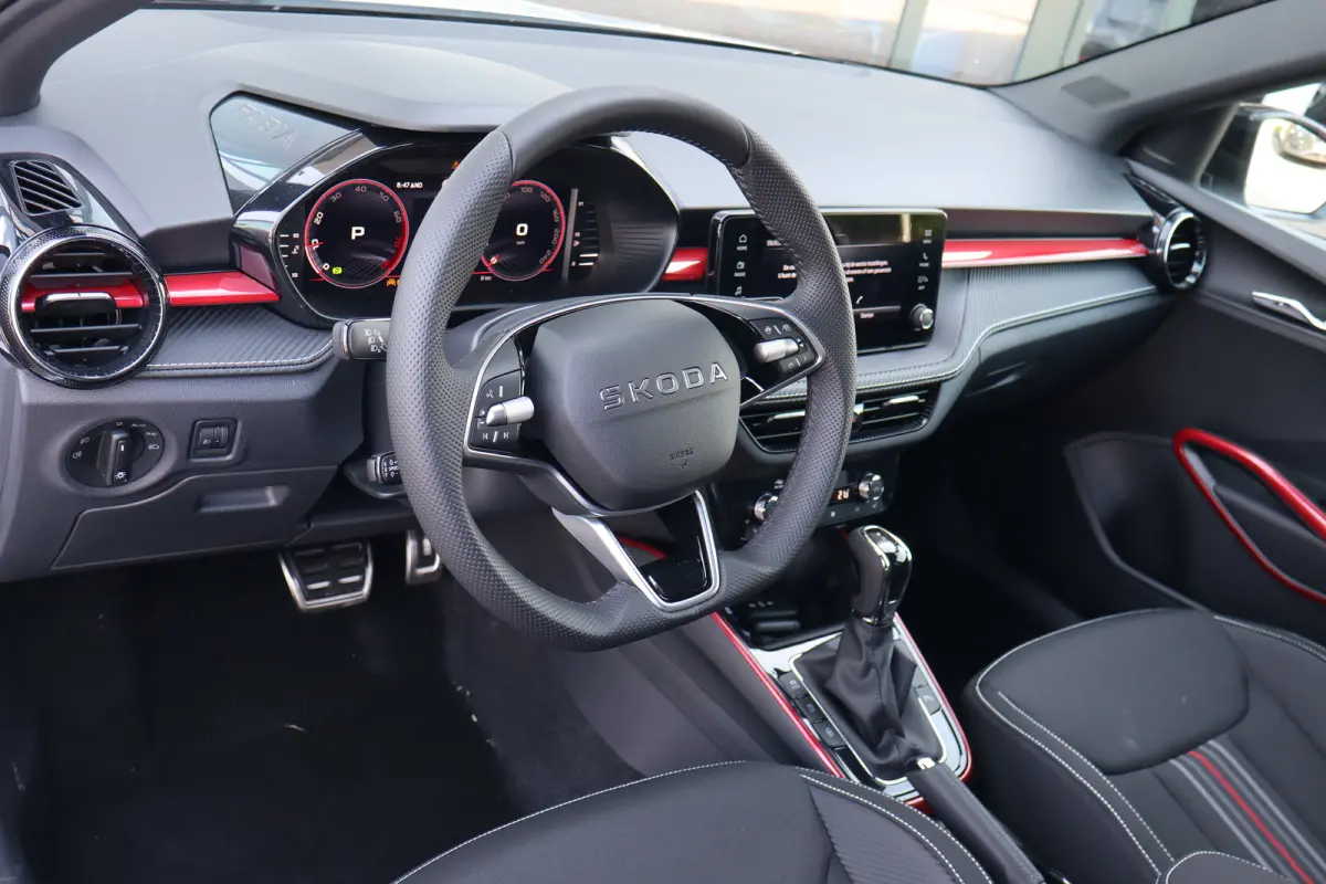 Monte Carlo AUTOMAAT | Achteruitrijcamera | Cruise control met speedlimiter | Driver Activity Assistant, vermoeidheid waarschuwingssysteem