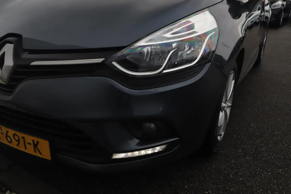 0.9 TCe Intens Navigatie DAB+ Clima Cruise PDC Bluetooth LED 16 inch LMV