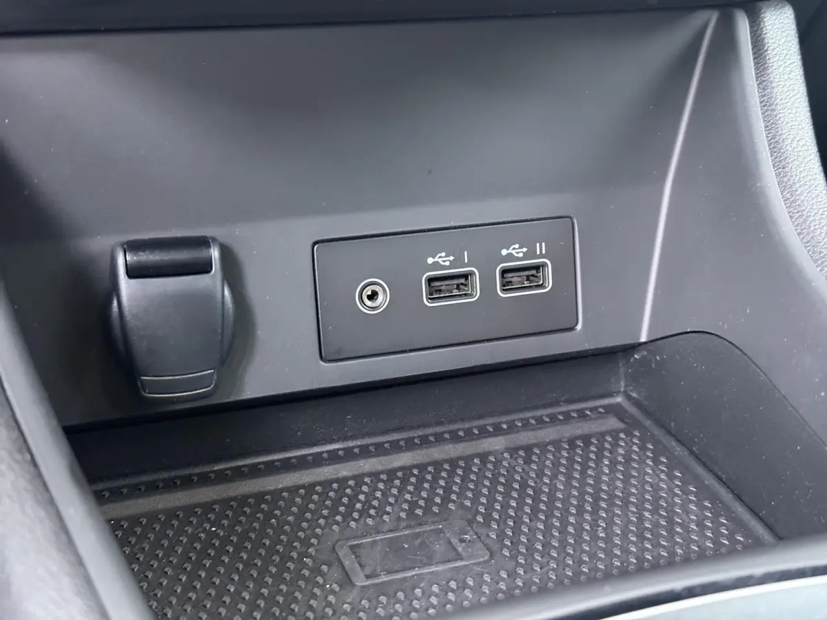 techno mild hybrid 140 | Adaptieve Cruise Control | Stoelverwarming | Groot Navigatie |