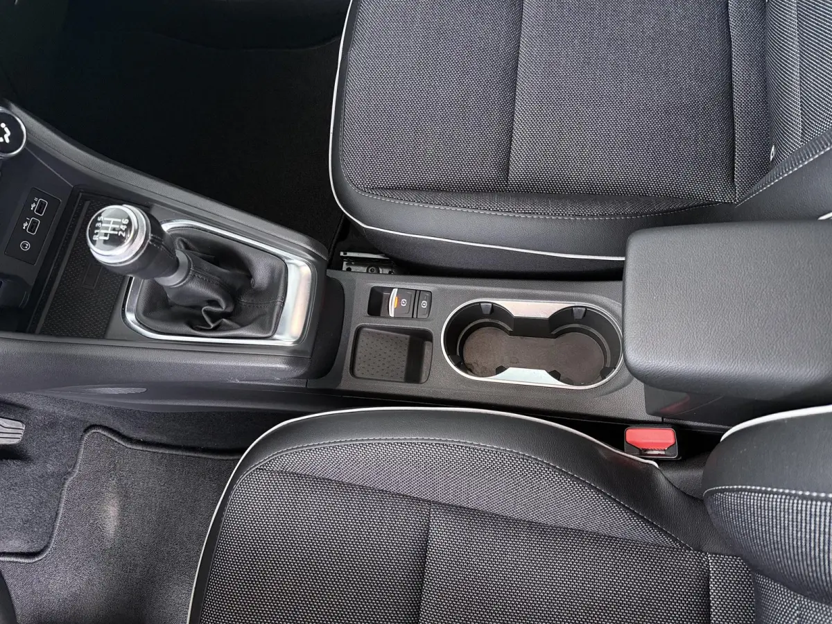 techno mild hybrid 140 | Adaptieve Cruise Control | Stoelverwarming | Groot Navigatie |