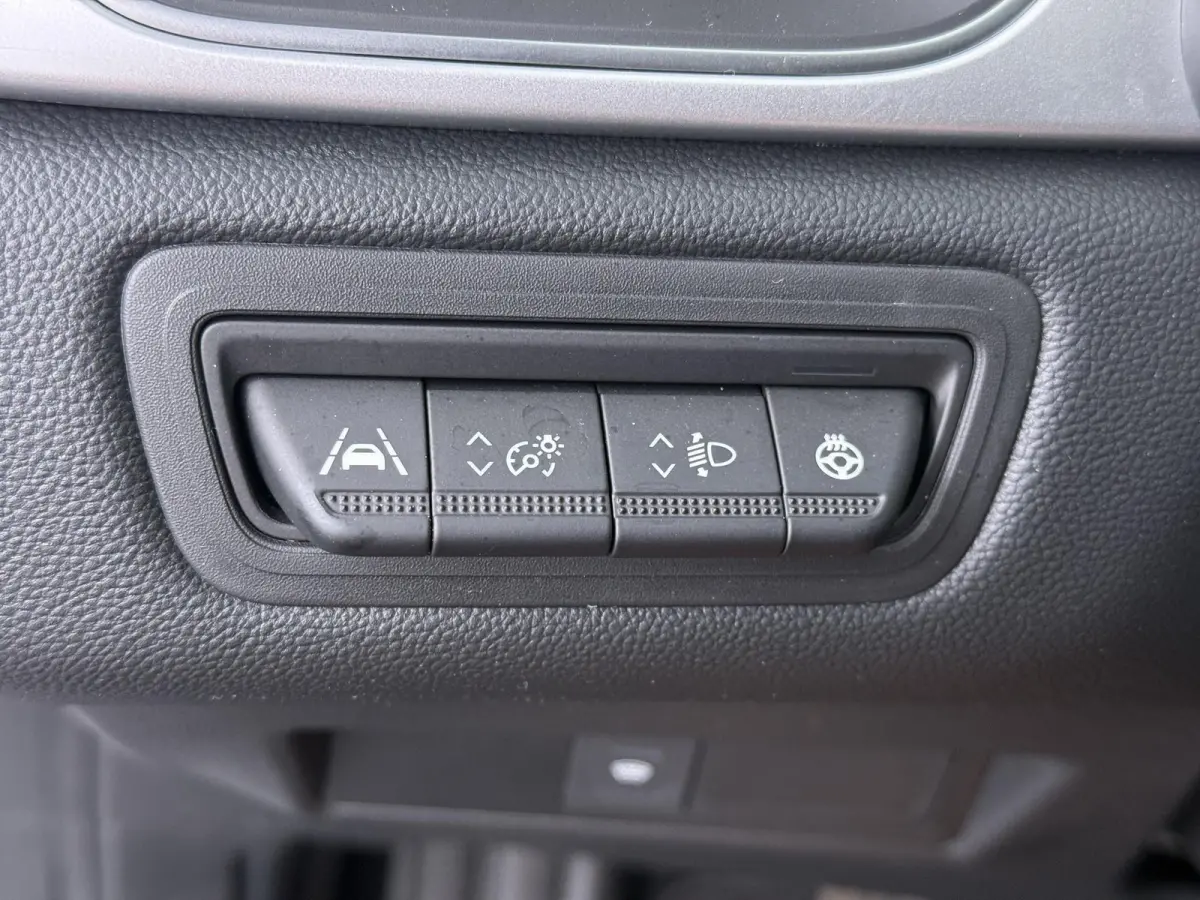 techno mild hybrid 140 | Adaptieve Cruise Control | Stoelverwarming | Groot Navigatie |