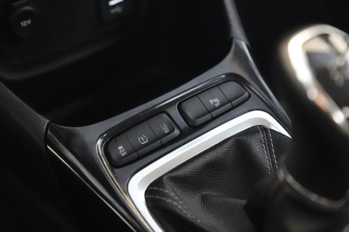 1.2 Online Edition Navigatie Airco Cruise PDC Bluetooth Carplay Android Lane Assist 16 inch LMV