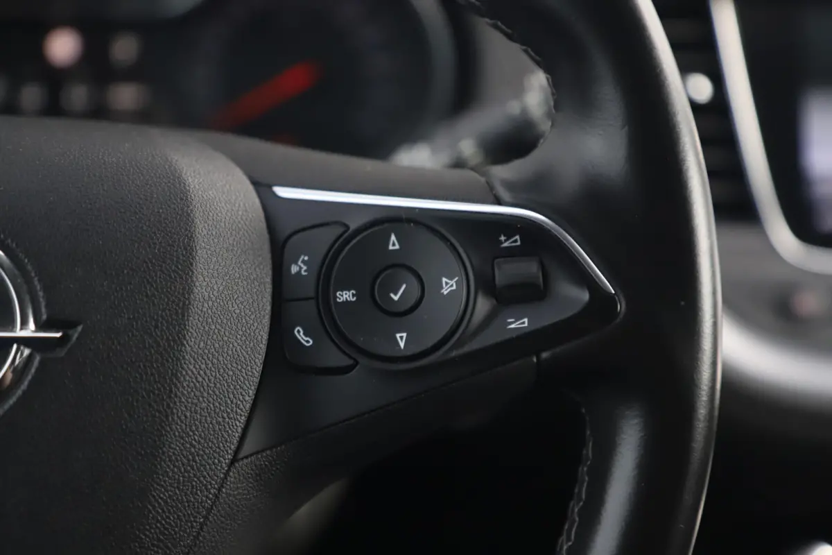 1.2 Turbo Business Executive 131PK Automaat Keyless Comfortstoelen 18 inch LMV Navigatie Carplay Android Clima Cruise PDC Lane Assist