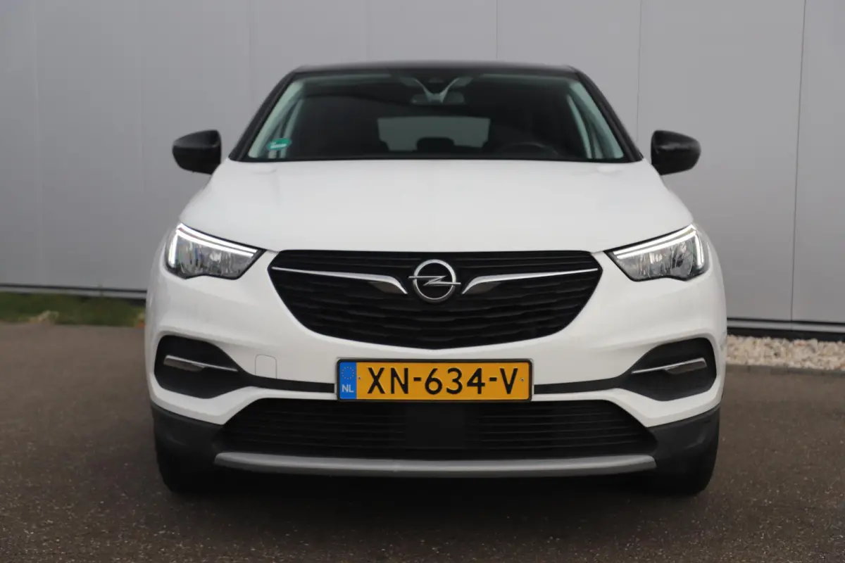 1.2 Turbo Business Executive 131PK Automaat Keyless Comfortstoelen 18 inch LMV Navigatie Carplay Android Clima Cruise PDC Lane Assist