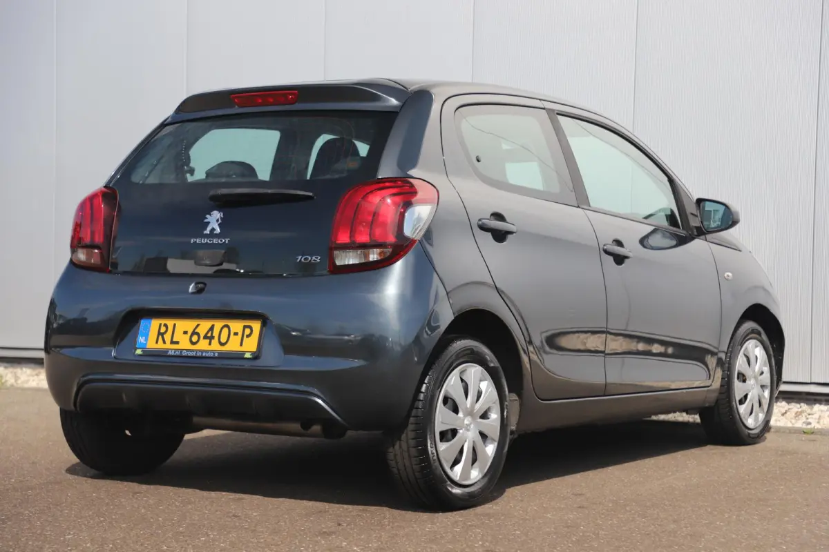 1.0 e-VTi Active Airco Radio Bluetooth Elektrische Ramen