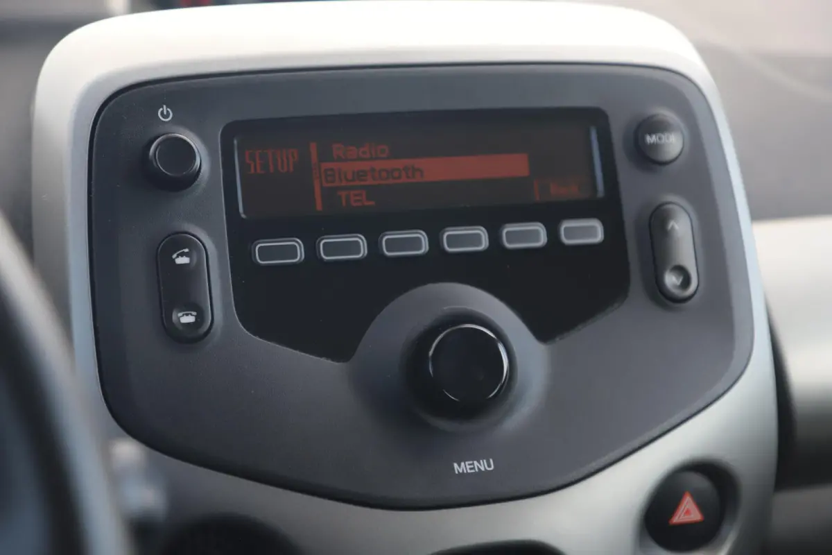 1.0 e-VTi Active Airco Radio Bluetooth Elektrische Ramen