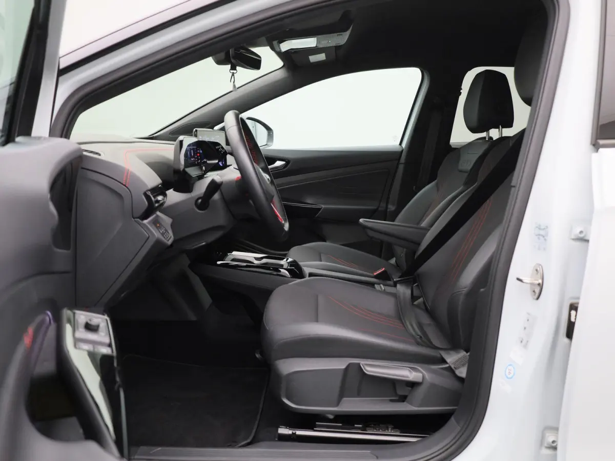 GTX 4Motion 77 kWh 299 PK| Dealeronderhouden | Warmtepomp | Navigatie | Achteruitrijcamera | Parkeersensoren | Stoelverwarming | stuurwielverwarming