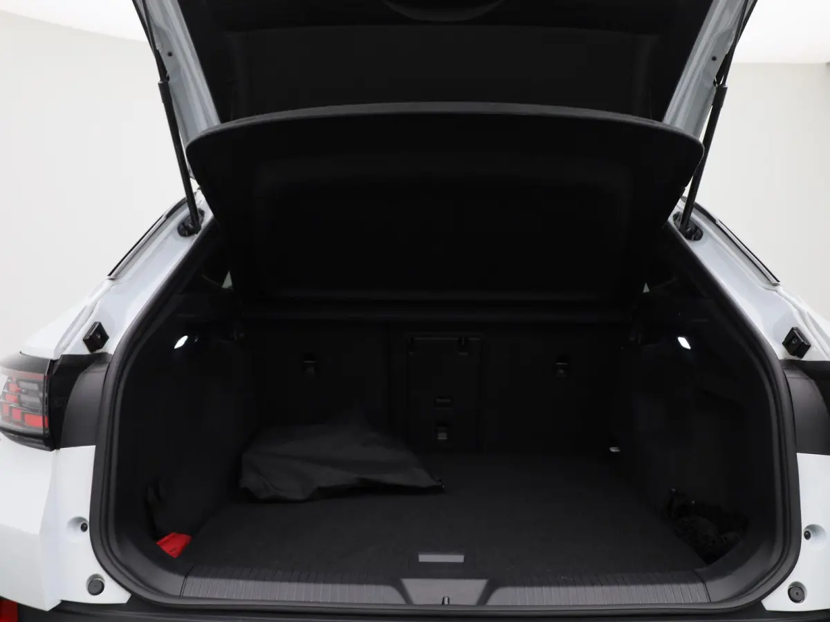 GTX 4Motion 77 kWh 299 PK| Dealeronderhouden | Warmtepomp | Navigatie | Achteruitrijcamera | Parkeersensoren | Stoelverwarming | stuurwielverwarming