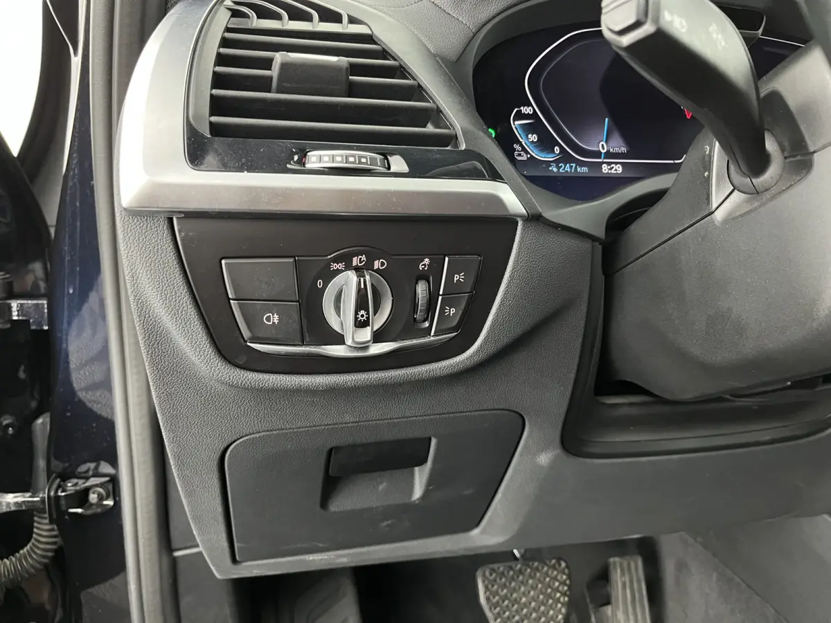 Executive 80 kWh [3-Fase-11kW ] {SoH-99%} (INCL-BTW) Aut. *HEATPUMP | PANO | LEATHER | ADAPTIVE-CRUISE | FULL-LED | BLIND-SPOT | MEMORY-PACK | DIGI-COCKPIT | HEATED-COMFORTSEATS | KEYLESS | 