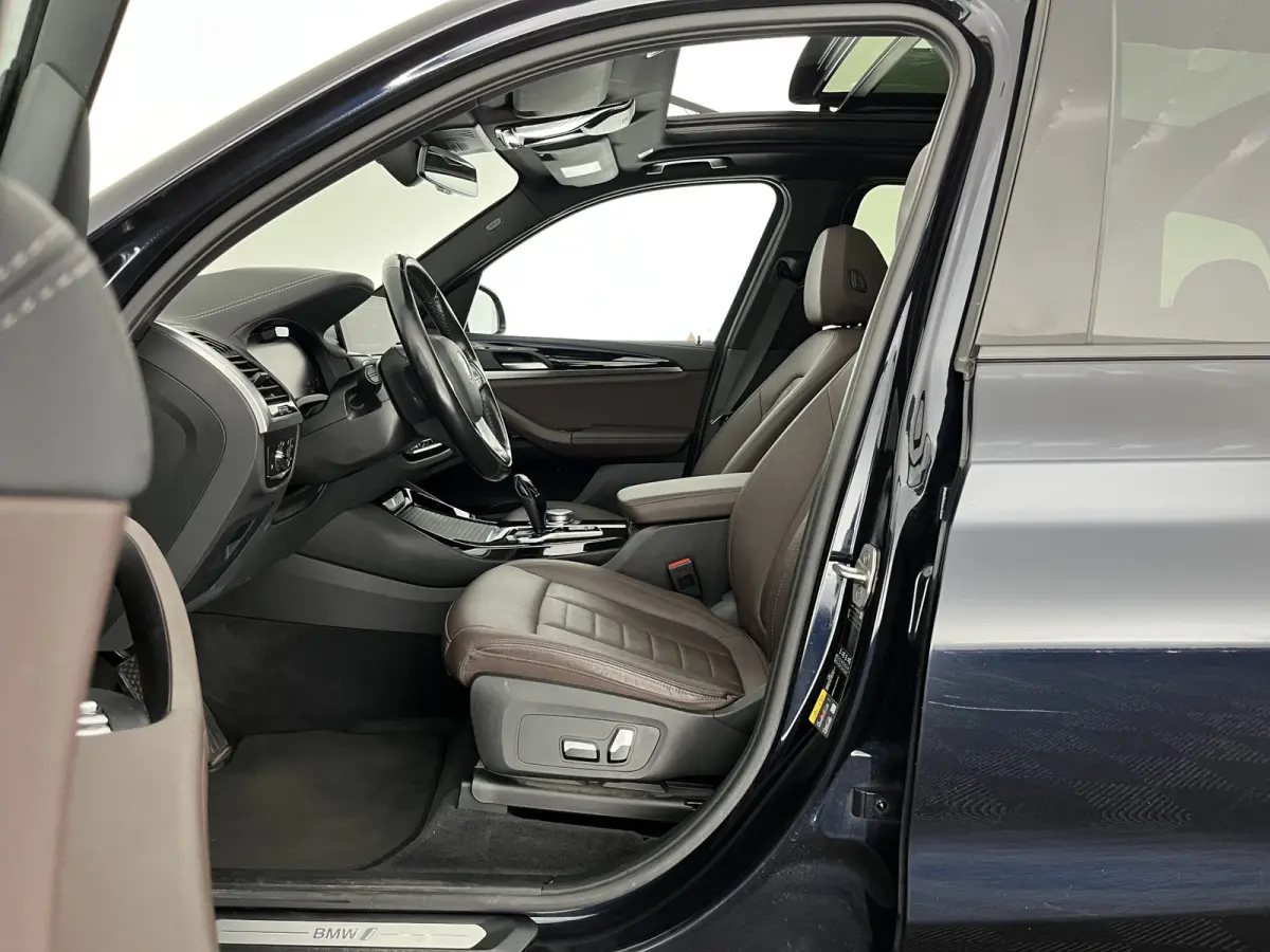 Executive 80 kWh [3-Fase-11kW ] {SoH-99%} (INCL-BTW) Aut. *HEATPUMP | PANO | LEATHER | ADAPTIVE-CRUISE | FULL-LED | BLIND-SPOT | MEMORY-PACK | DIGI-COCKPIT | HEATED-COMFORTSEATS | KEYLESS | 