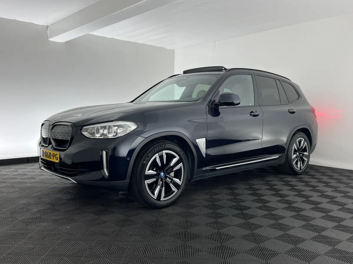 Executive 80 kWh [3-Fase-11kW ] {SoH-99%} (INCL-BTW) Aut. *HEATPUMP | PANO | LEATHER | ADAPTIVE-CRUISE | FULL-LED | BLIND-SPOT | MEMORY-PACK | DIGI-COCKPIT | HEATED-COMFORTSEATS | KEYLESS | 