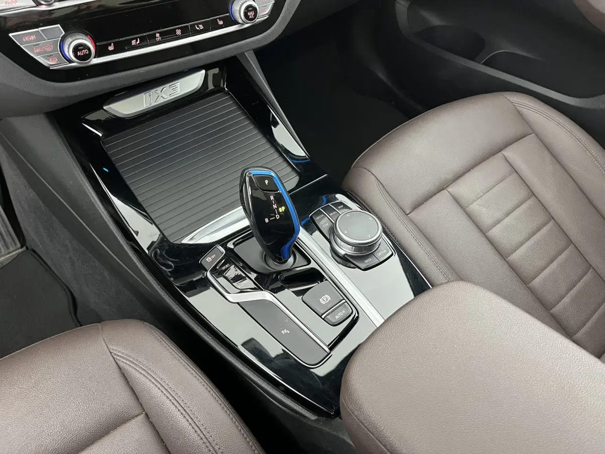 Executive 80 kWh [3-Fase-11kW ] {SoH-99%} (INCL-BTW) Aut. *HEATPUMP | PANO | LEATHER | ADAPTIVE-CRUISE | FULL-LED | BLIND-SPOT | MEMORY-PACK | DIGI-COCKPIT | HEATED-COMFORTSEATS | KEYLESS | 