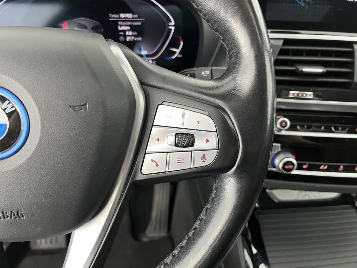 Executive 80 kWh [3-Fase-11kW ] {SoH-99%} (INCL-BTW) Aut. *HEATPUMP | PANO | LEATHER | ADAPTIVE-CRUISE | FULL-LED | BLIND-SPOT | MEMORY-PACK | DIGI-COCKPIT | HEATED-COMFORTSEATS | KEYLESS | 