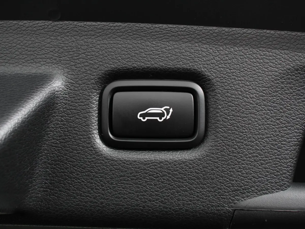 1.6 GDi PHEV Automaat DynamicLine DEMO ! Navigatie Apple Carplay/Android Auto  Adaptive Cruise Control  Parkeersensoren  Camera  Stoel-en stuurwielverwarming  Virtual Cockpit  Full LED