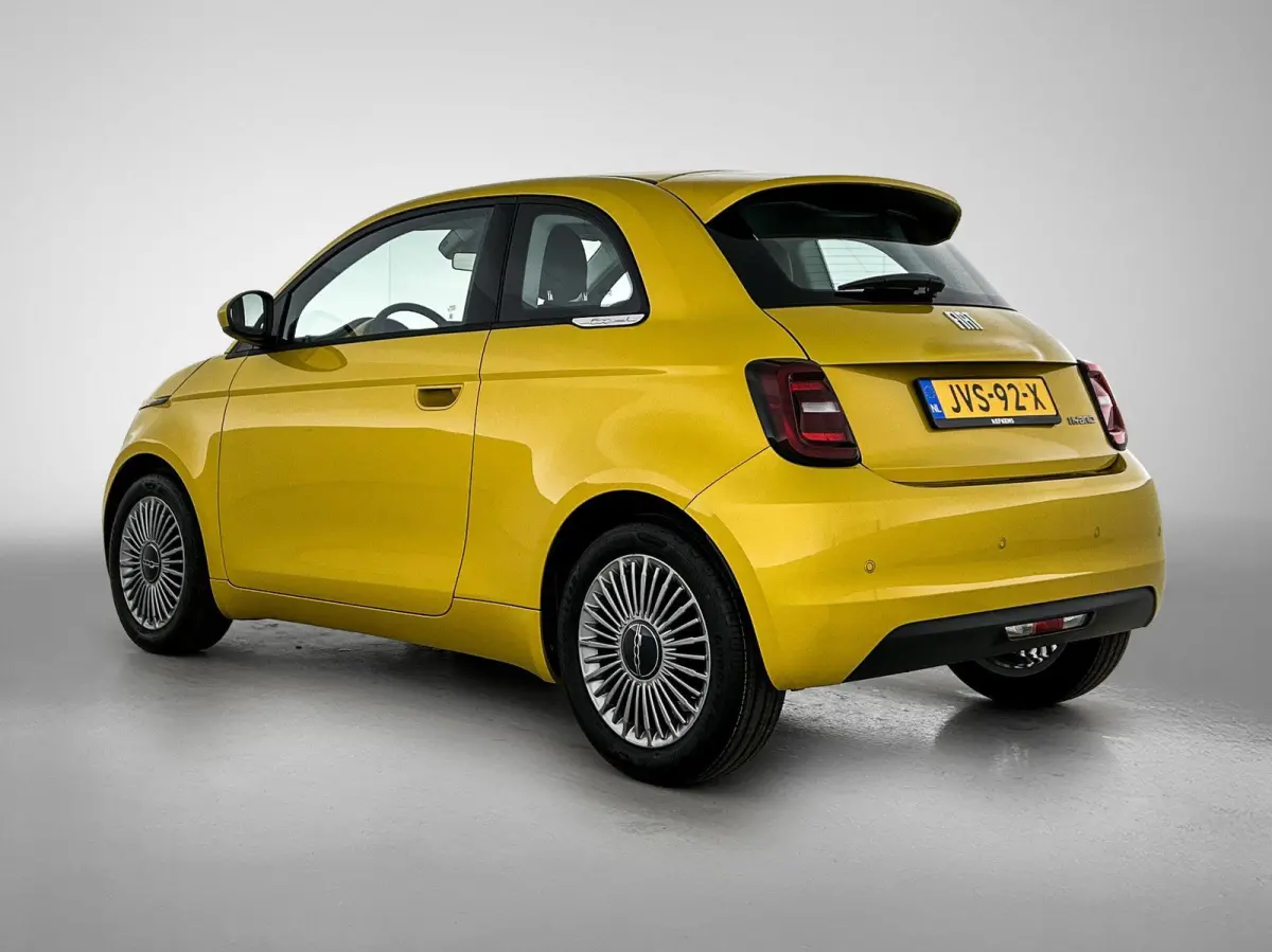 1.0 Hybrid Torino Launch Edition | Climate | AppleCarPlay/Android | 16'' LM velgen