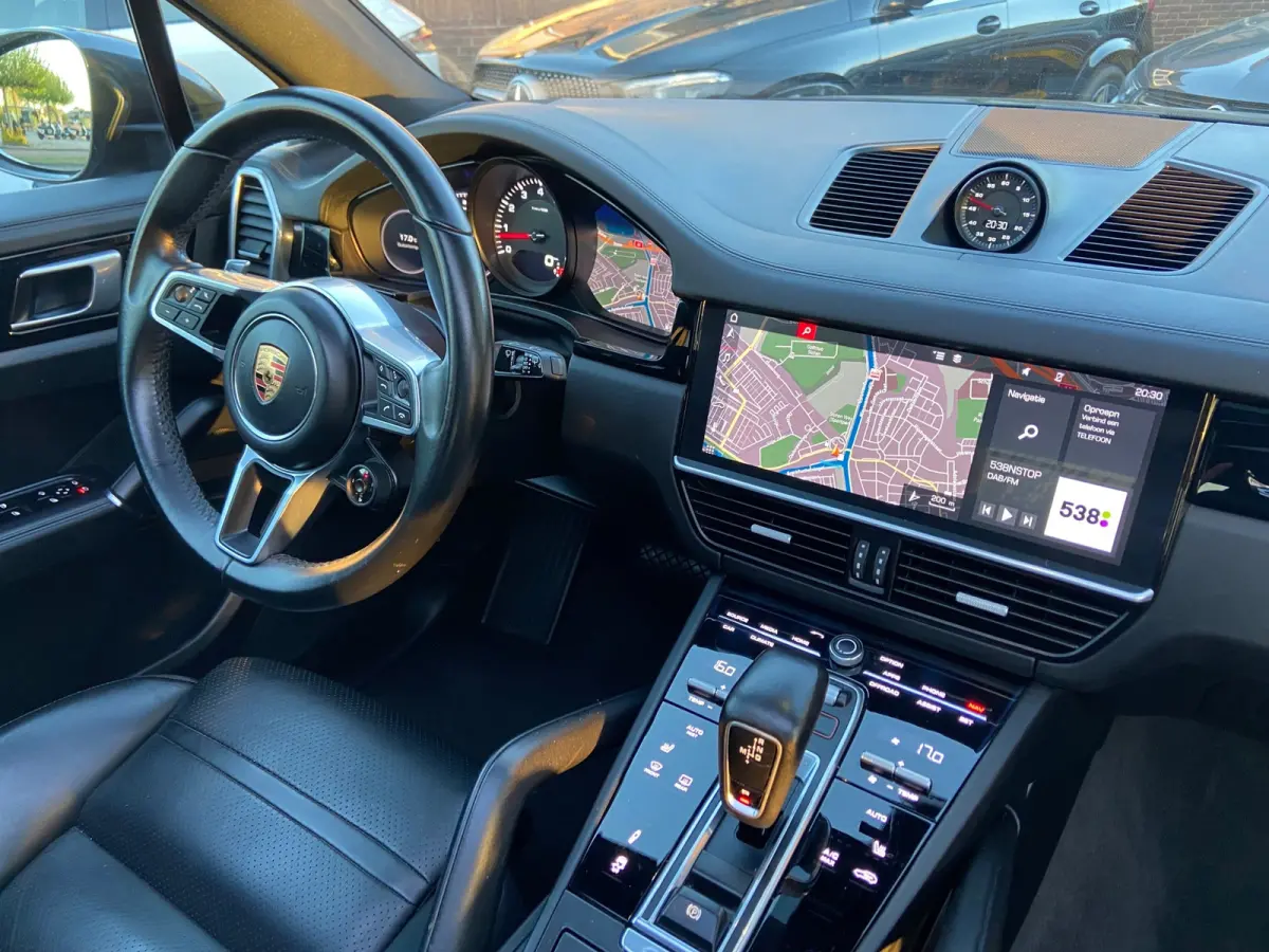 3.0 AUT8/PANO/CHRONO/TREKHAAK/BOSE/DEALERAUTO