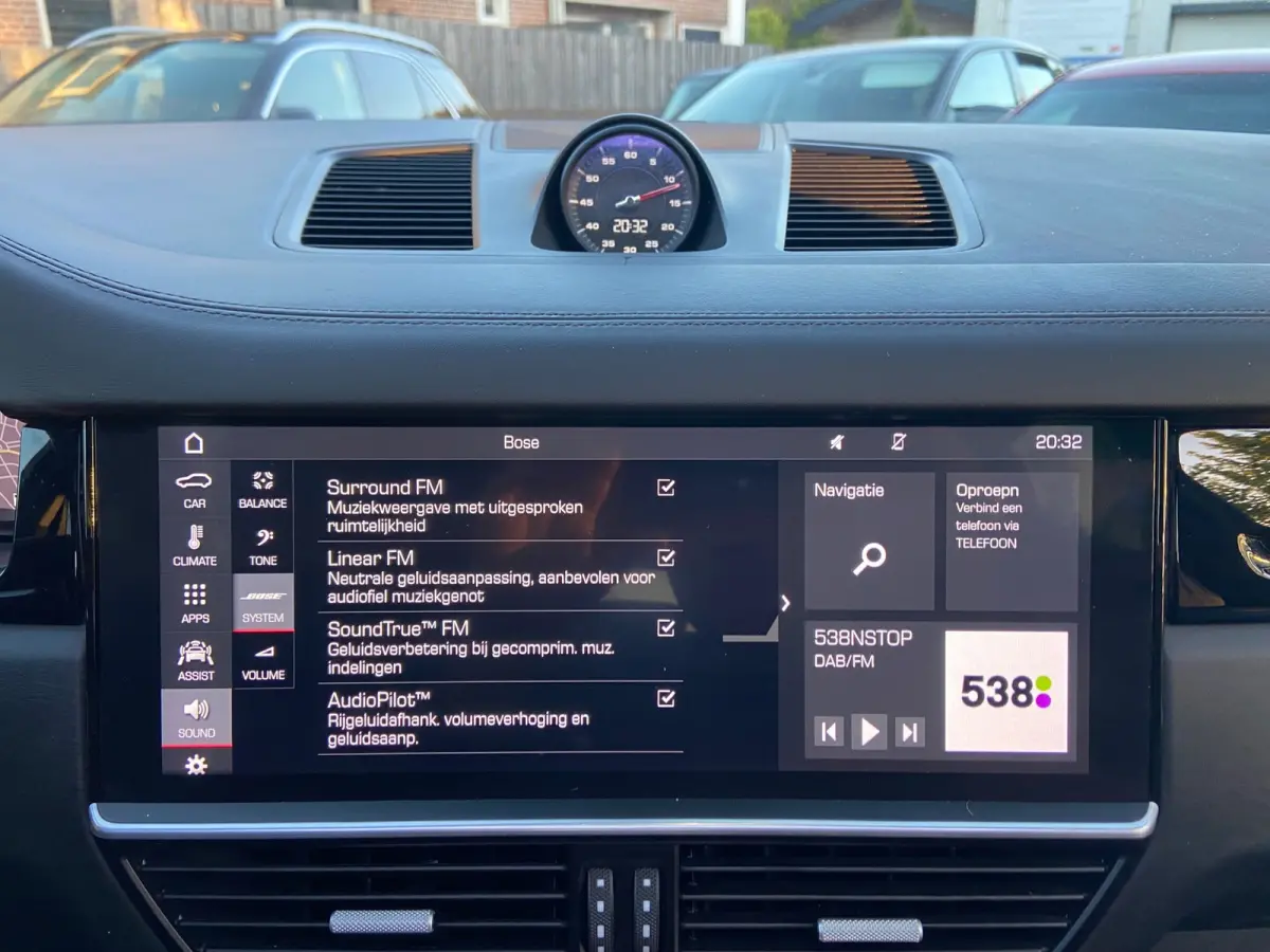 3.0 AUT8/PANO/CHRONO/TREKHAAK/BOSE/DEALERAUTO
