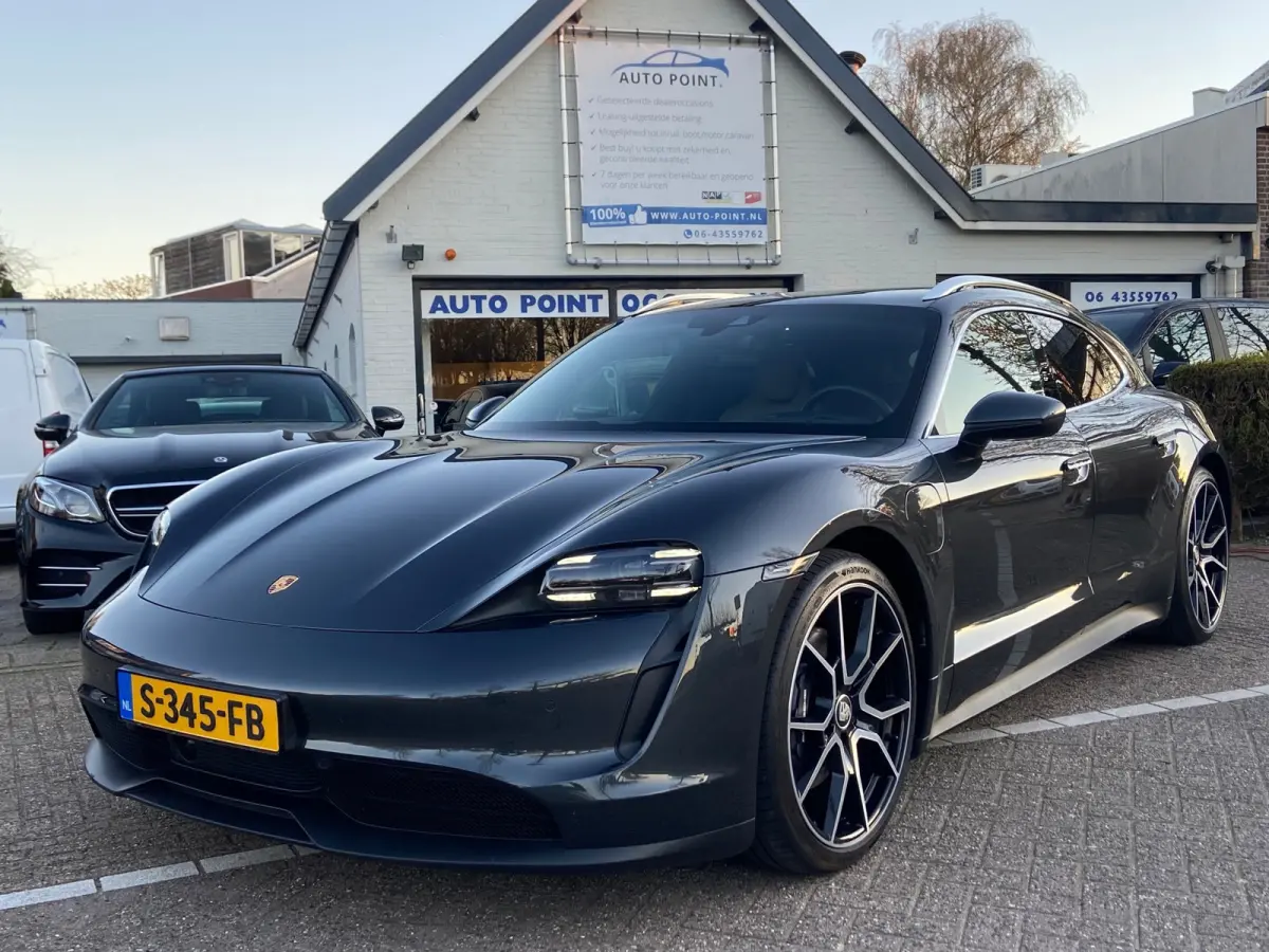 Porsche Taycan Sport Turismo leasen