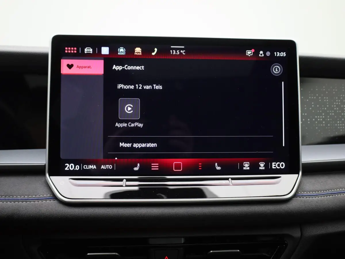 1.5 eHybrid R-Line Edition 204 PK| Origineel Nederlands | 1e Eigenaar | Panoramadak | Navigatie | Stoelverwarming | Stuurwielverwarming | Achteruitrijcamera | Achterklep Elektrisch