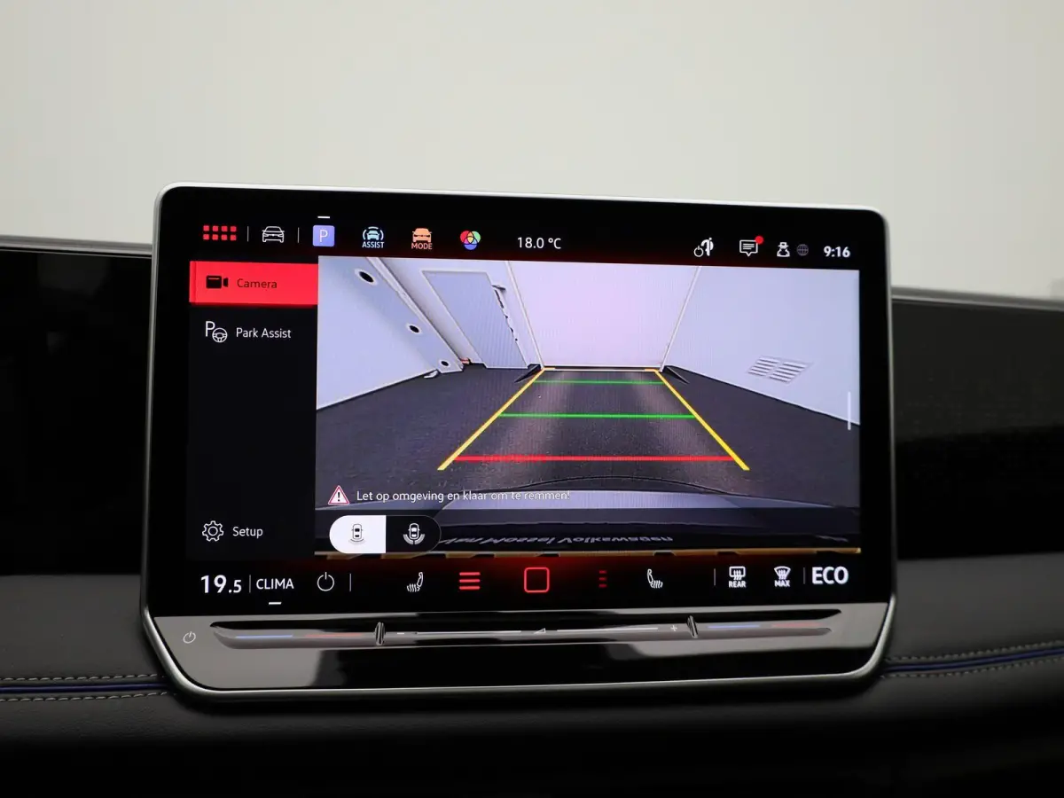 1.5 eHybrid R-Line Edition 204 PK| Origineel Nederlands | 1e Eigenaar | Panoramadak | Navigatie | Stoelverwarming | Stuurwielverwarming |
