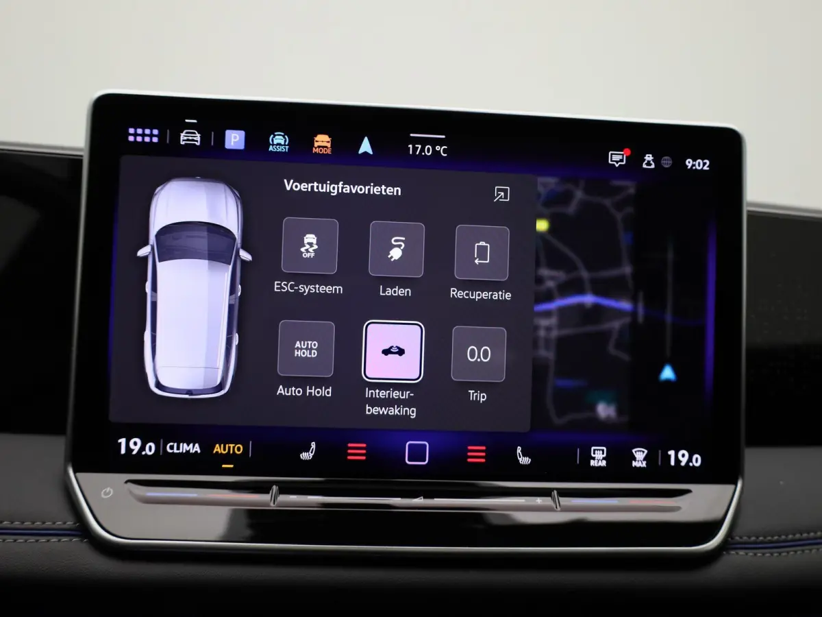 1.5 eHybrid R-Line Edition 204 PK| Origineel Nederlands | 1e Eigenaar | Panoramadak | Navigatie | Stoelverwarming | Stuurwielverwarming | 360 Camera | Dodehoekdetectie