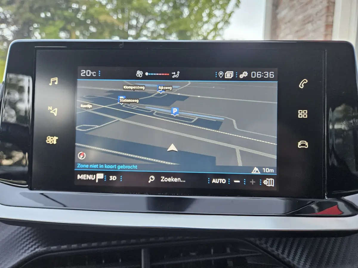 1.2 PureTech Active Carplay! NAP! Airco/Clima! Navigatie! Dealer Onderhouden! Nette Auto!