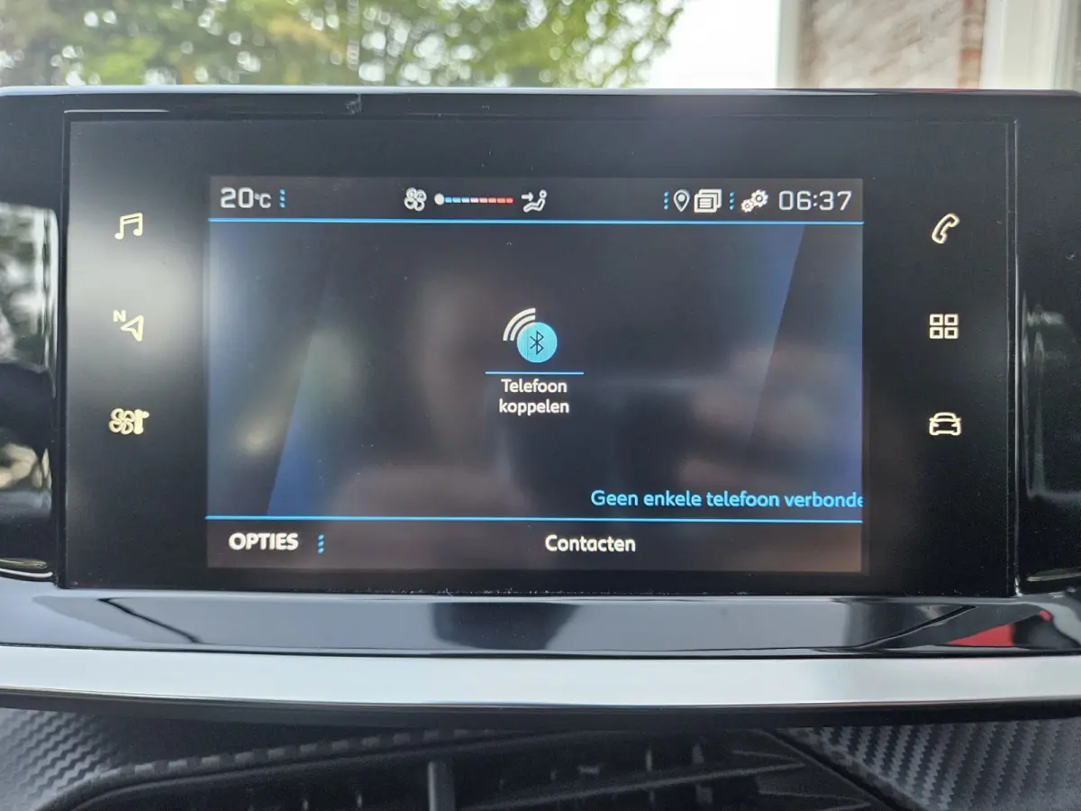 1.2 PureTech Active Carplay! NAP! Airco/Clima! Navigatie! Dealer Onderhouden! Nette Auto!