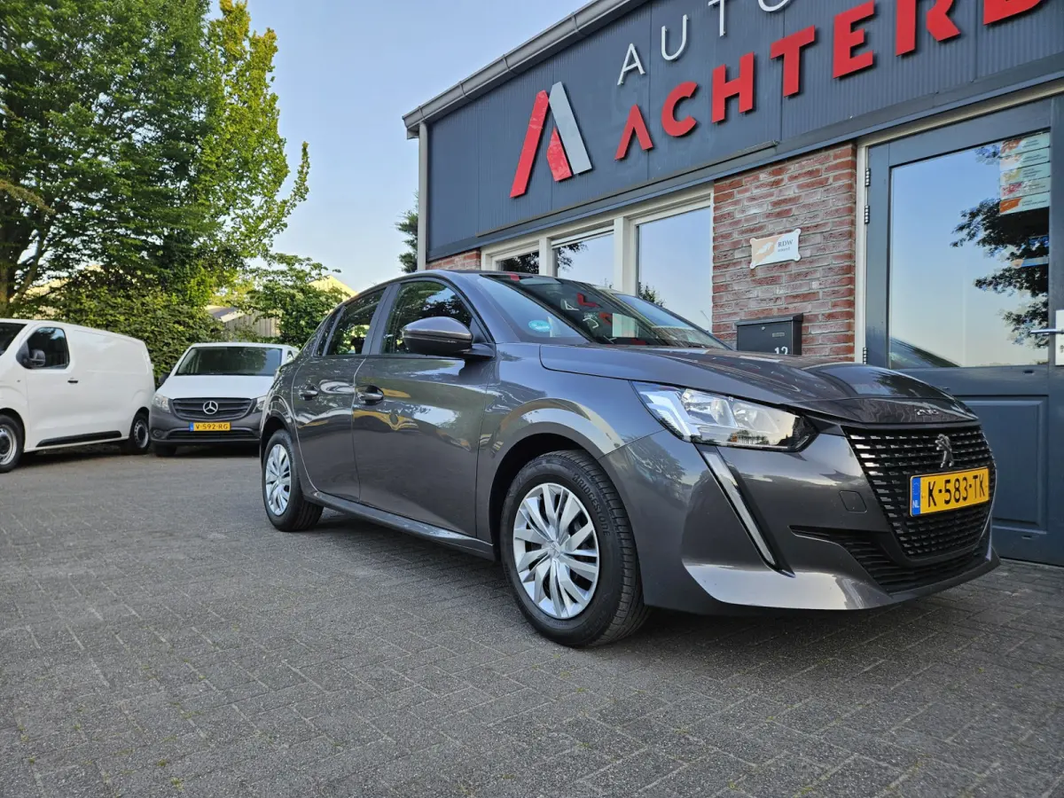 1.2 PureTech Active Carplay! NAP! Airco/Clima! Navigatie! Dealer Onderhouden! Nette Auto!