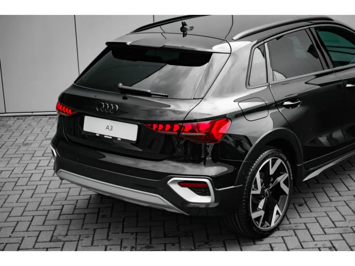 35 TFSI Advanced edition 150 pk S tronic | Advanced exterieur | Aluminium optiek in het interieur | Audi connect Nav & Info plus