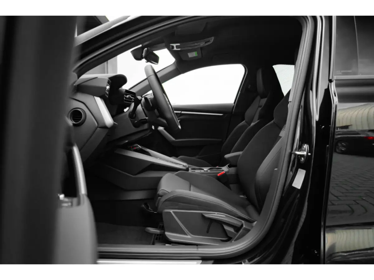 35 TFSI Advanced edition 150 pk S tronic | Advanced exterieur | Aluminium optiek in het interieur | Audi connect Nav & Info plus