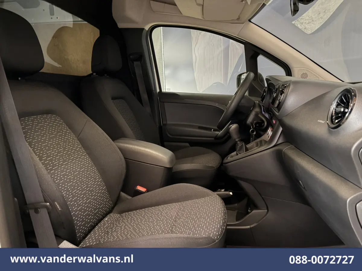 110 CDI 96pk L1H1 Euro6 Airco | Cruisecontrol | LED | Zijdeur Parkeersensoren, 1500kg trekvermogen